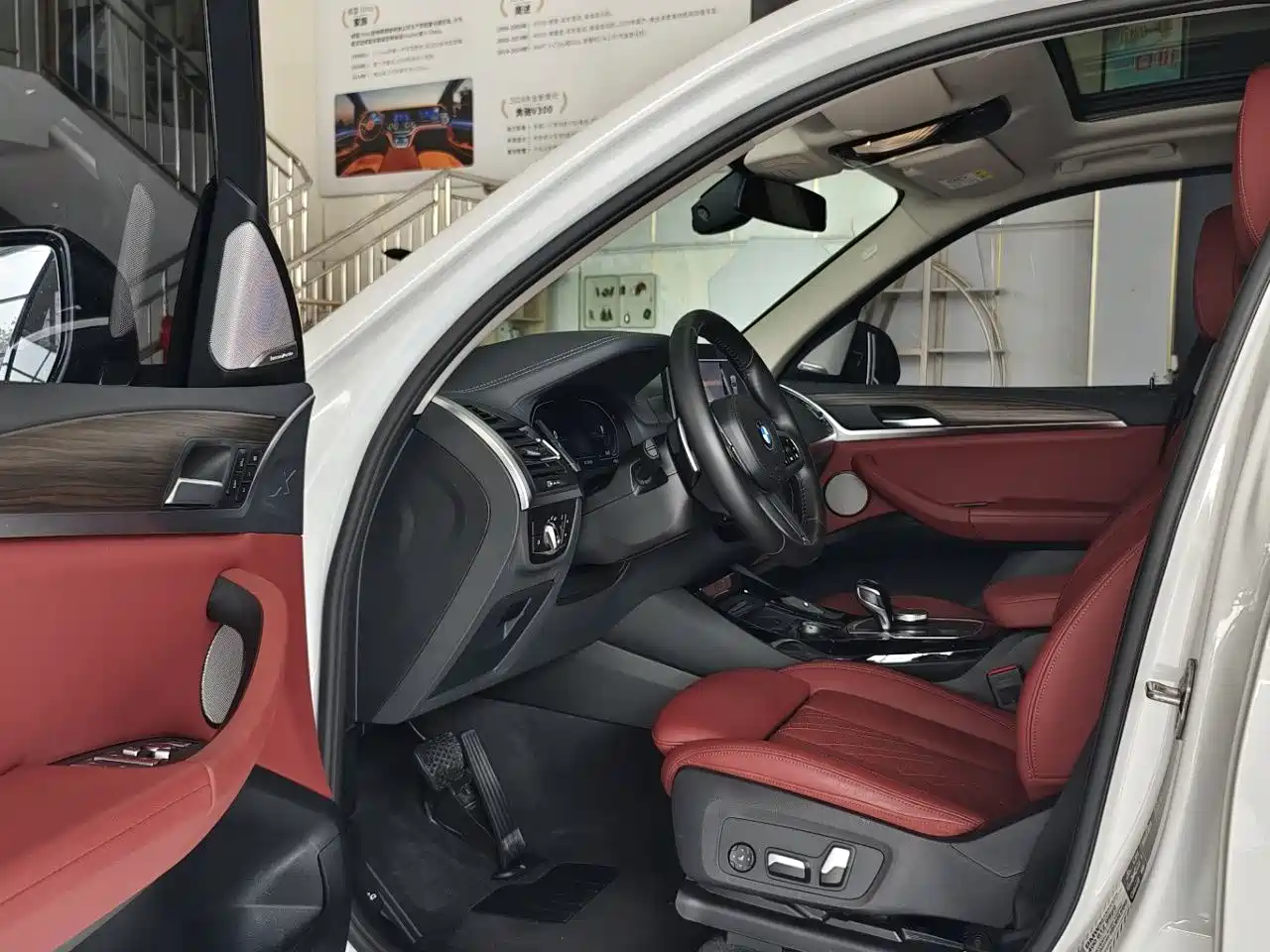 BMW X3 2022 xDrive30i Leading M Night Package фото 6