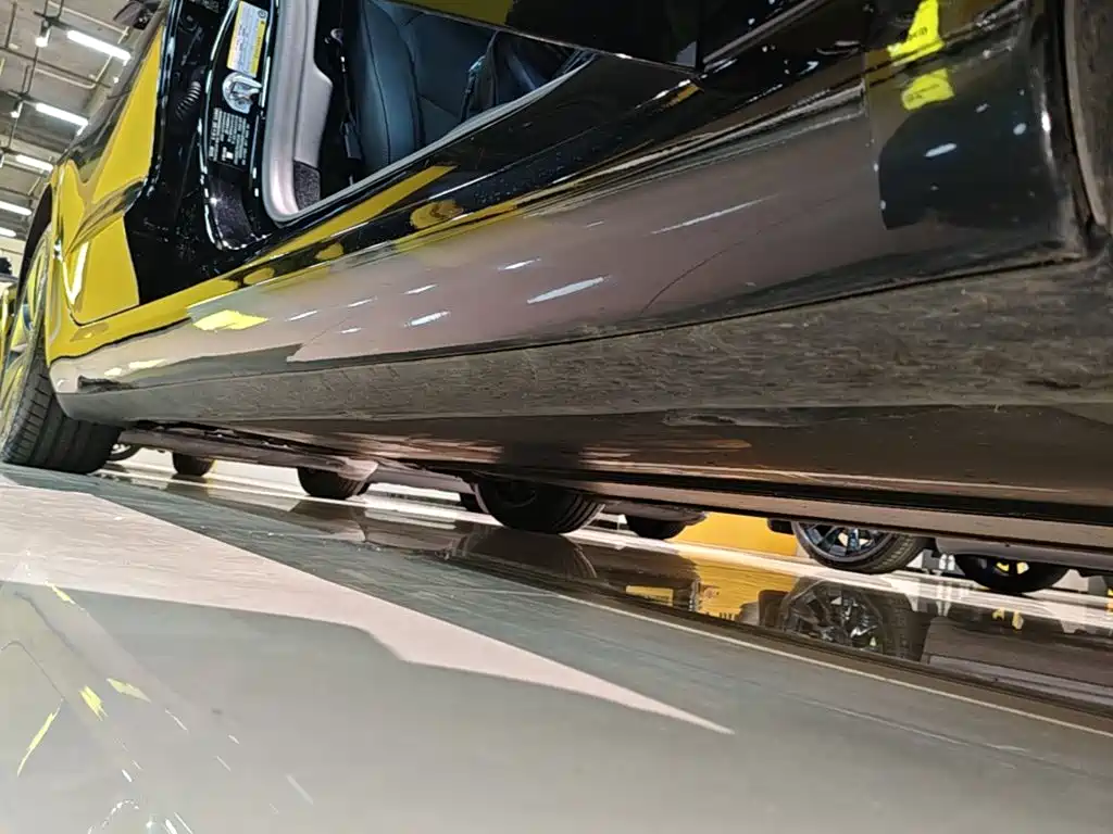 Фото 21 - Tesla Model 3