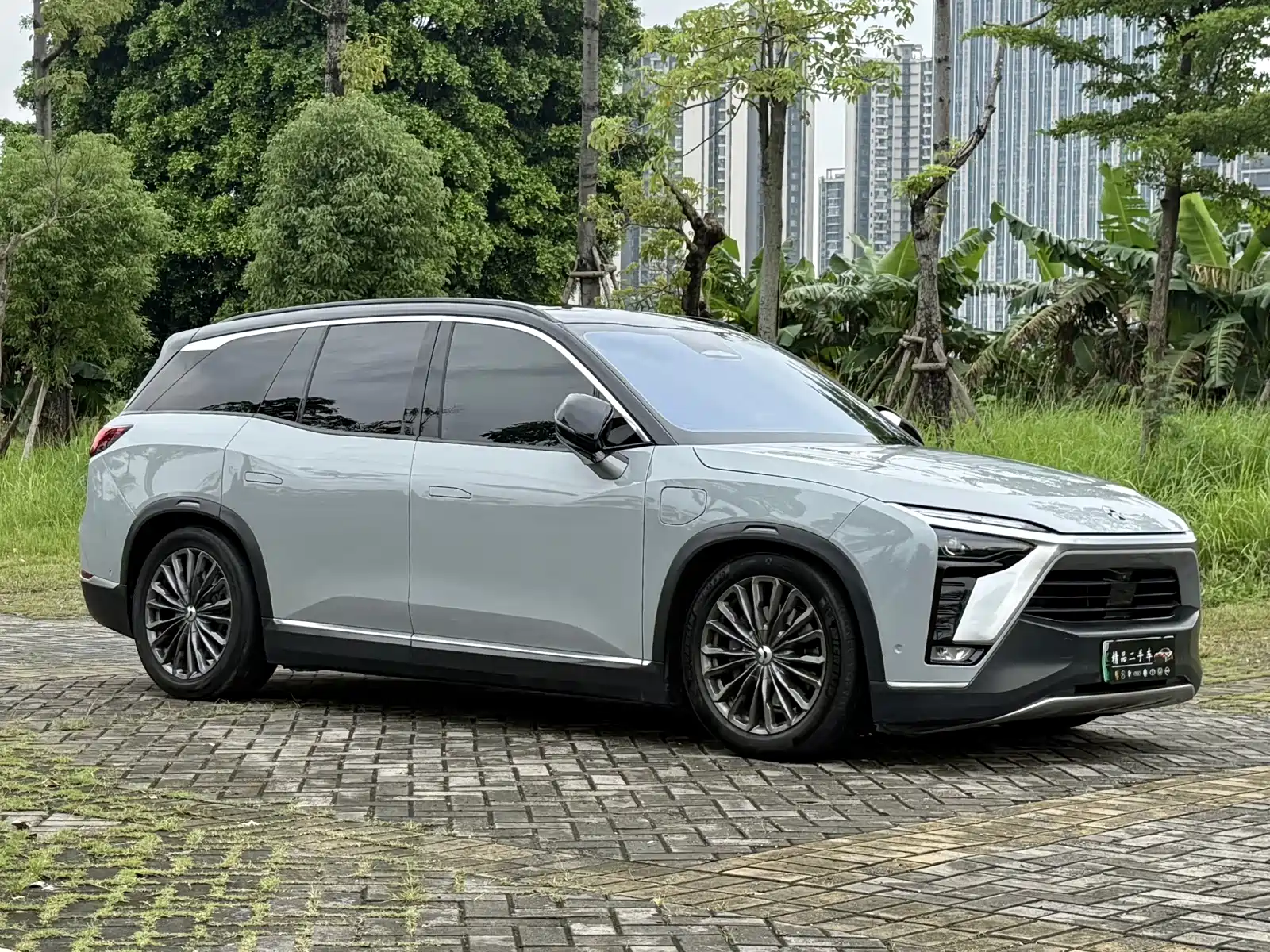 Фото 3 - NIO ES8