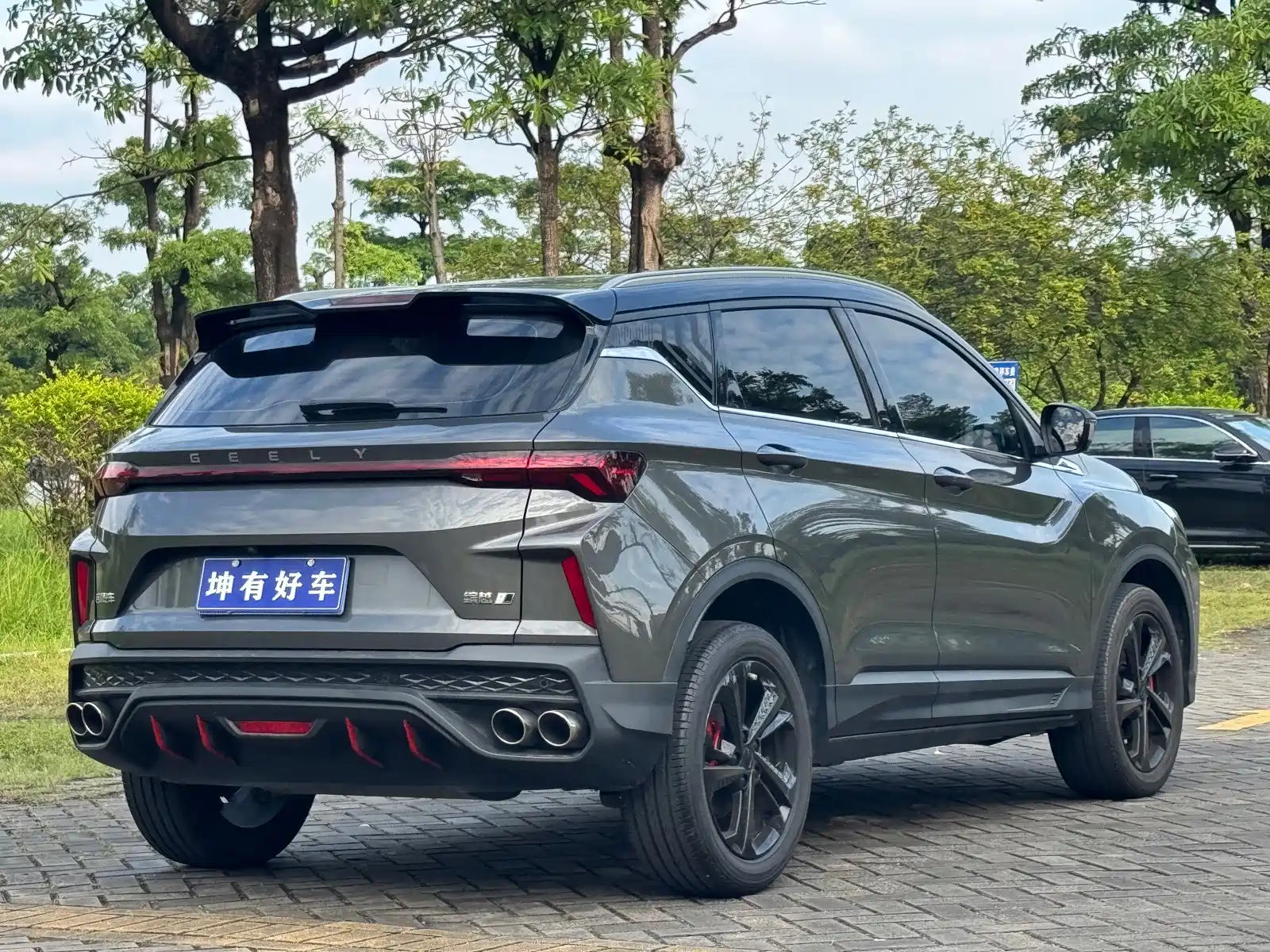 Фото 4 - Geely Coolray