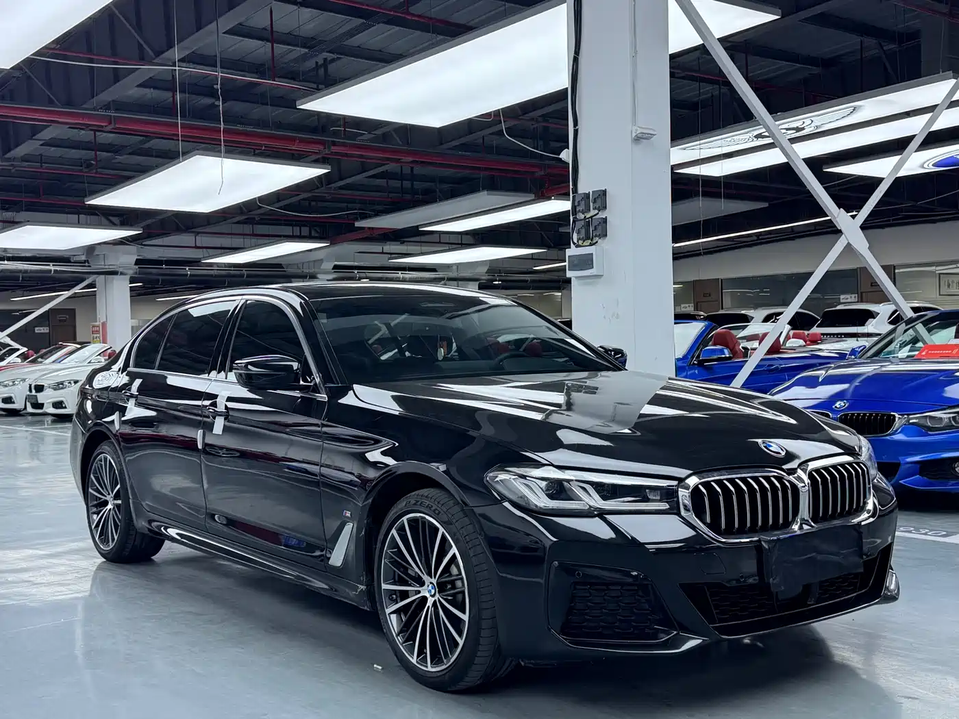 BMW 5 Series 2021 530Li Leading M Sport Package фото 3