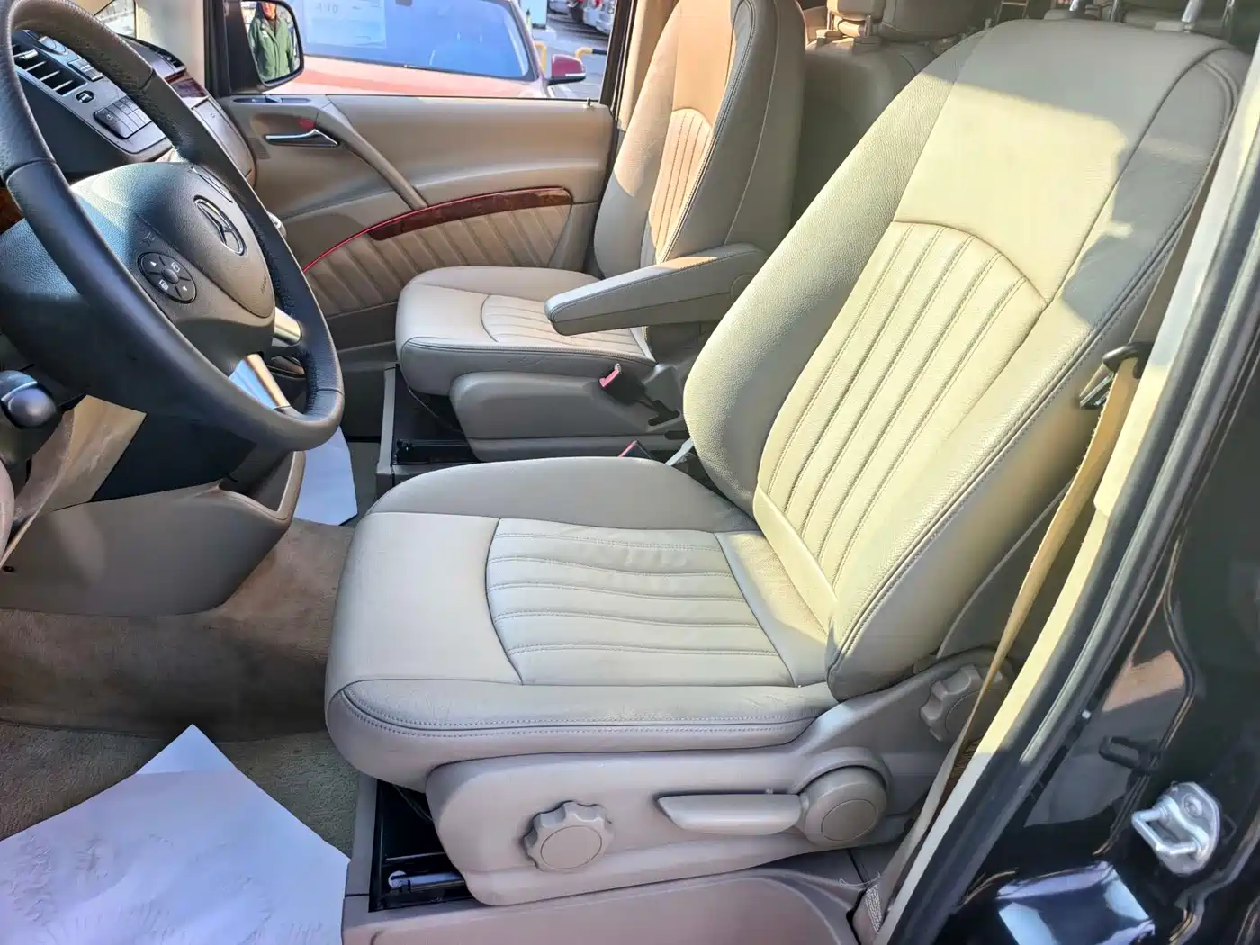 Mercedes-Benz Viano 2013 3.0L Comfort Edition фото 8