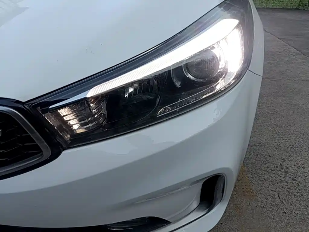 Photo 24 - Kia K3