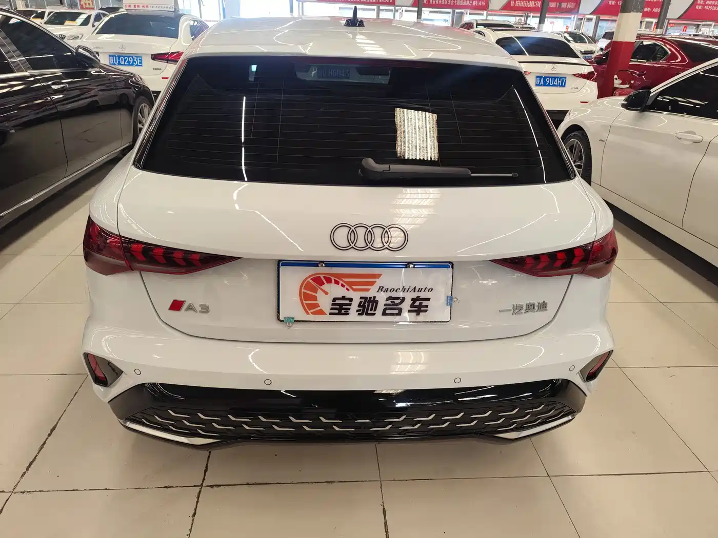 Audi A3 2025 Sportback 35TFSI Flying Premium фото 15