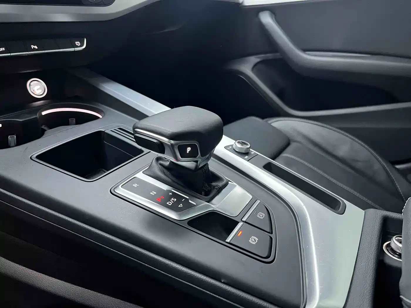 Audi A4L 2024 40 TFSI Fashion Dynamic фото 18