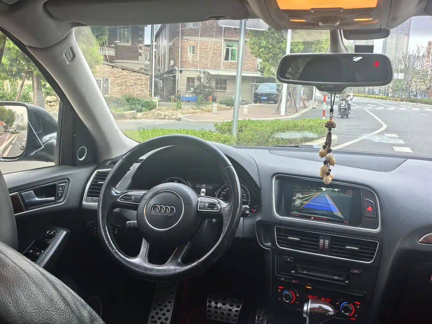 Audi Q5 2011 2.0TFSI Comfort фото 10