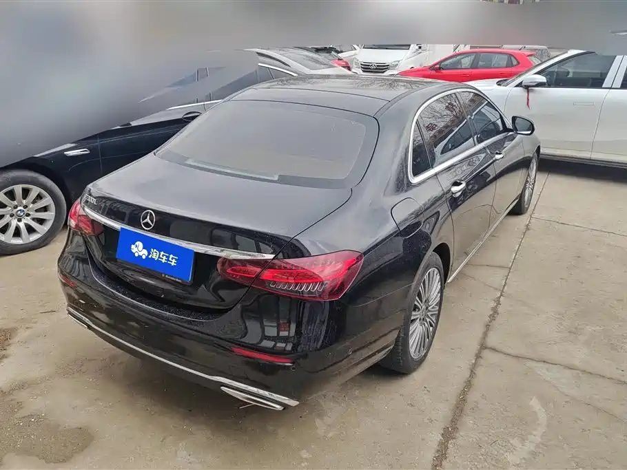 MERCEDES-BENZ E CLASS