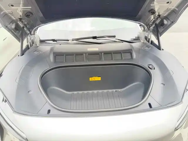Xiaomi Auto Xiaomi YU7 2025 Ultra Long Range High Performance AWD Max Edition — фото 3