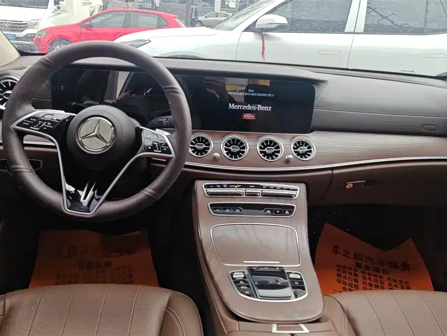 MERCEDES-BENZ E CLASS