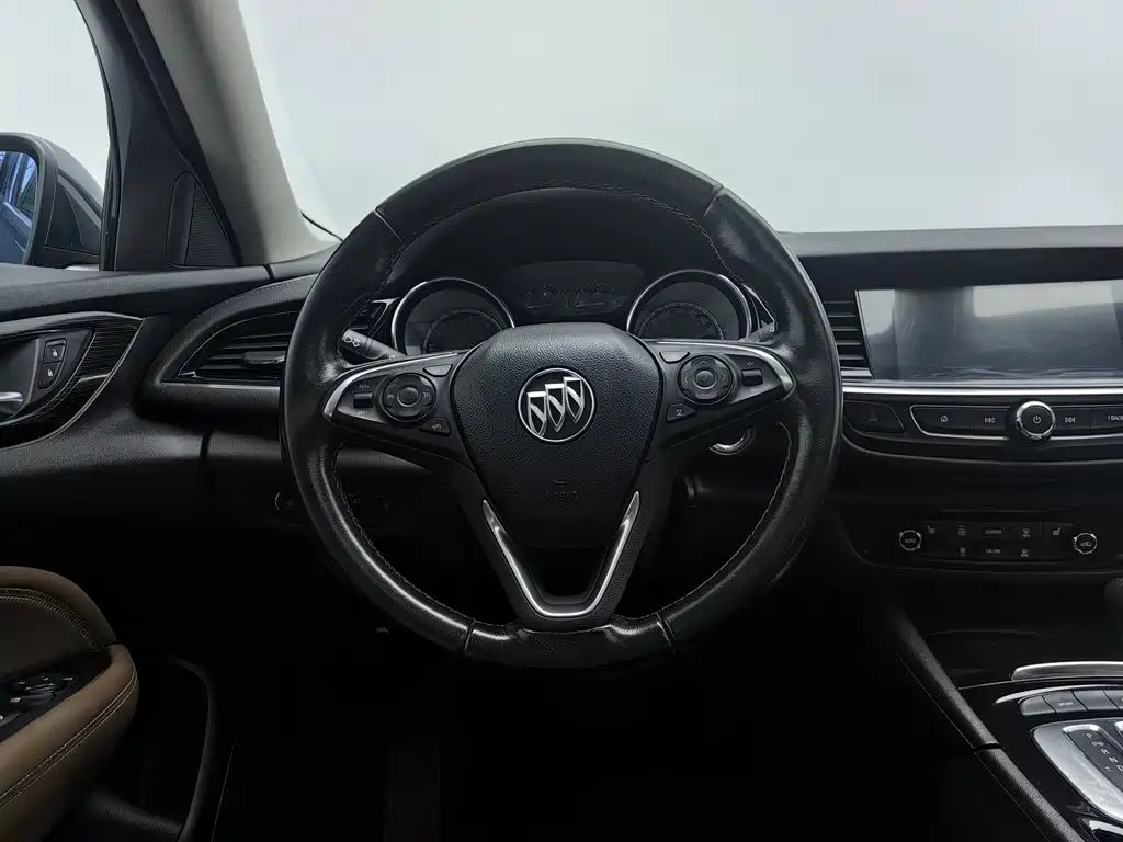 Фото 11 - Buick Regal