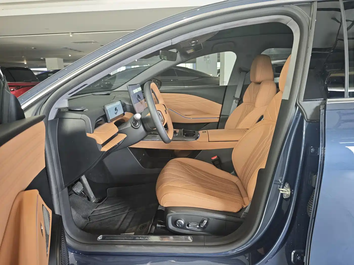Geely Galaxy Galaxy Xingyao 8 2025 2025 130km EM-P Explorer Edition