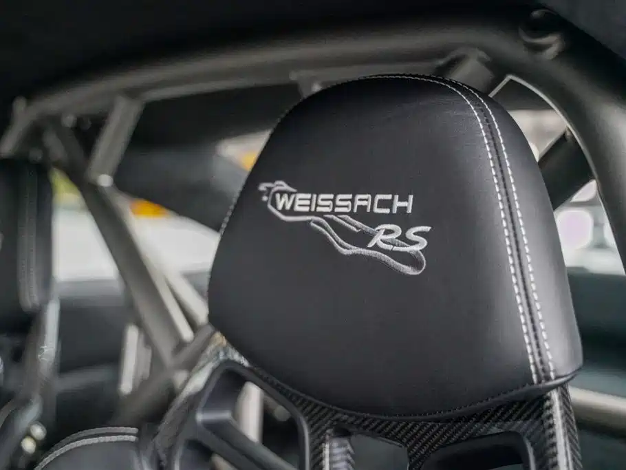 Porsche 911 2018 GT2 RS 3.8T фото 14