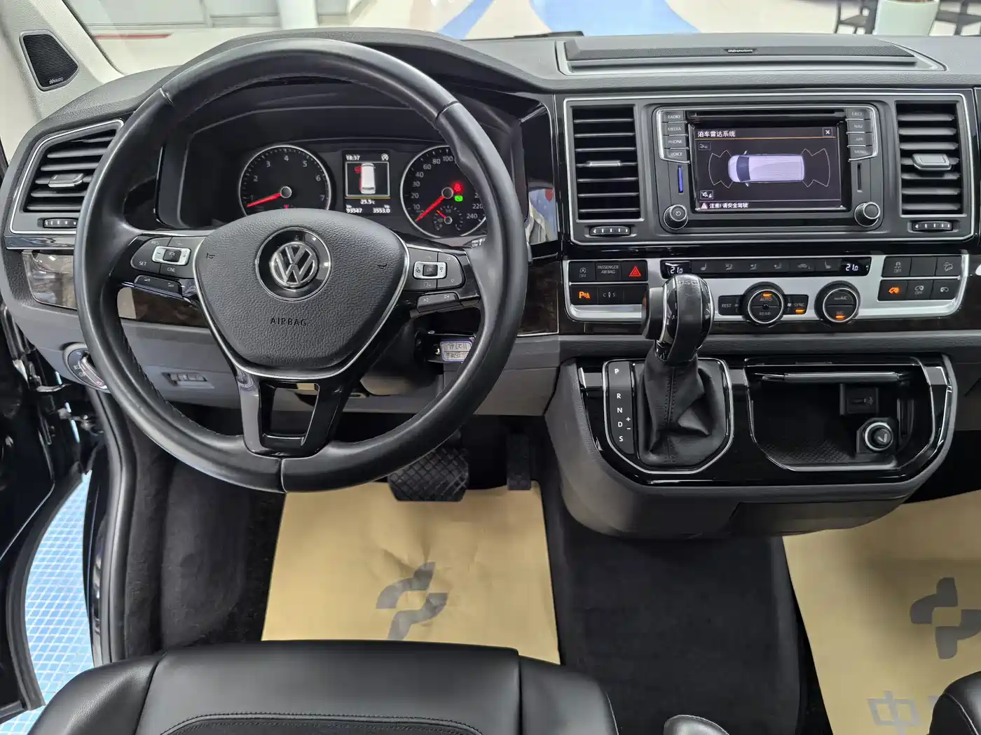 Volkswagen Multivan 2019 2019 2.0TSI 4WD Premium 7-seater