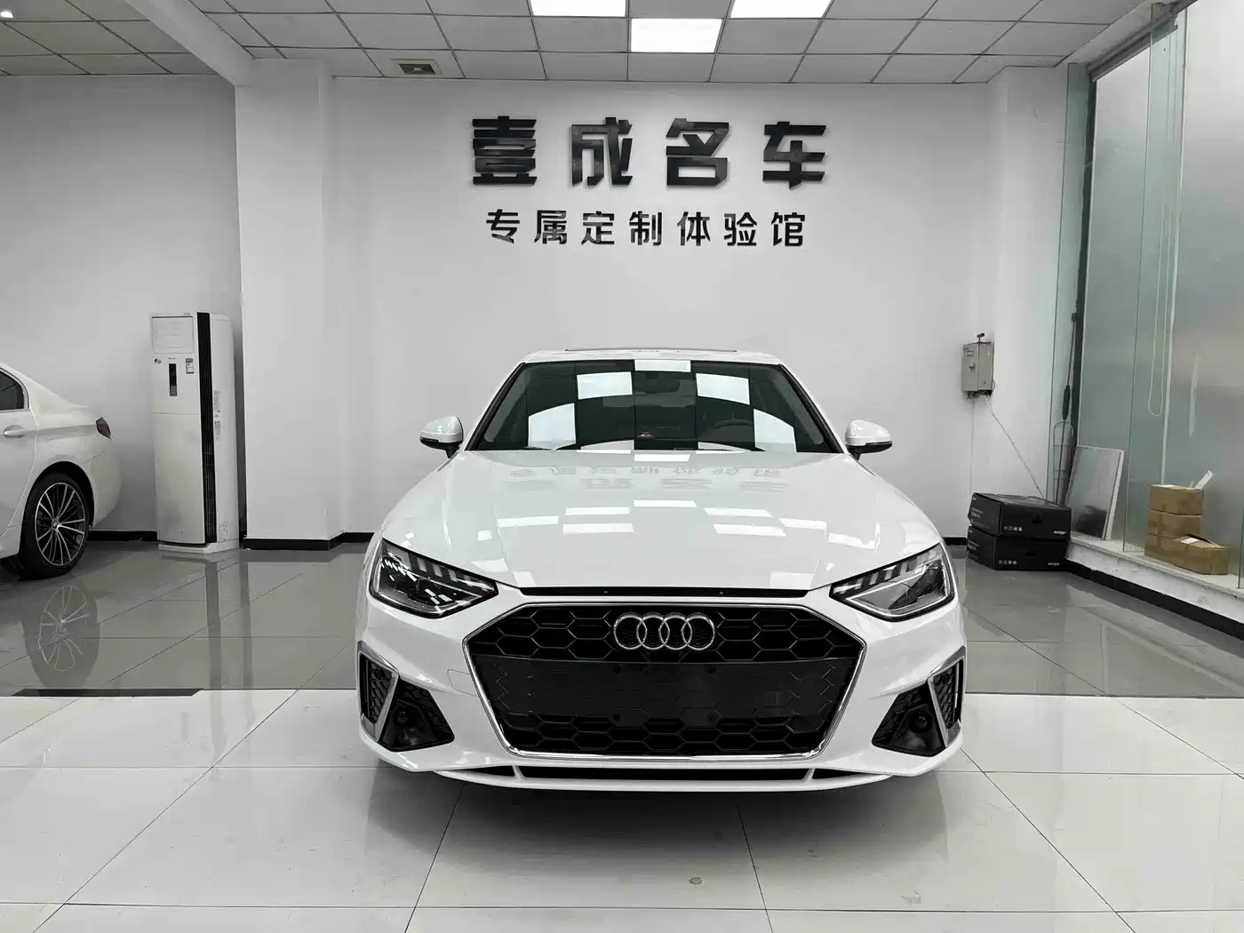 Audi A4L 2020 40 TFSI Fashion Dynamic Edition фото 2