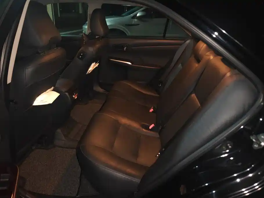 Toyota Camry 2015 2015 2.0G Leading Edition