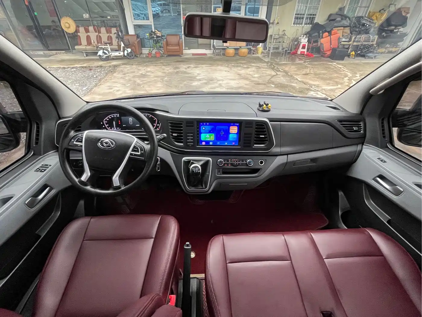 Photo 8 - SAIC Maxus Xintu V80