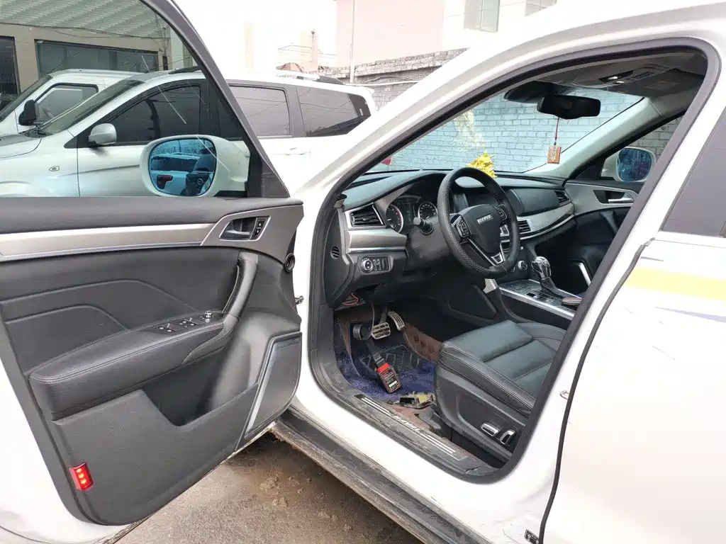 Photo 12 - Haval H7