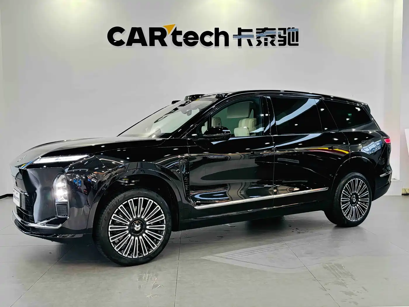 NIO ES8 2026 2025 Model 6-Seat Executive Luxury Edition