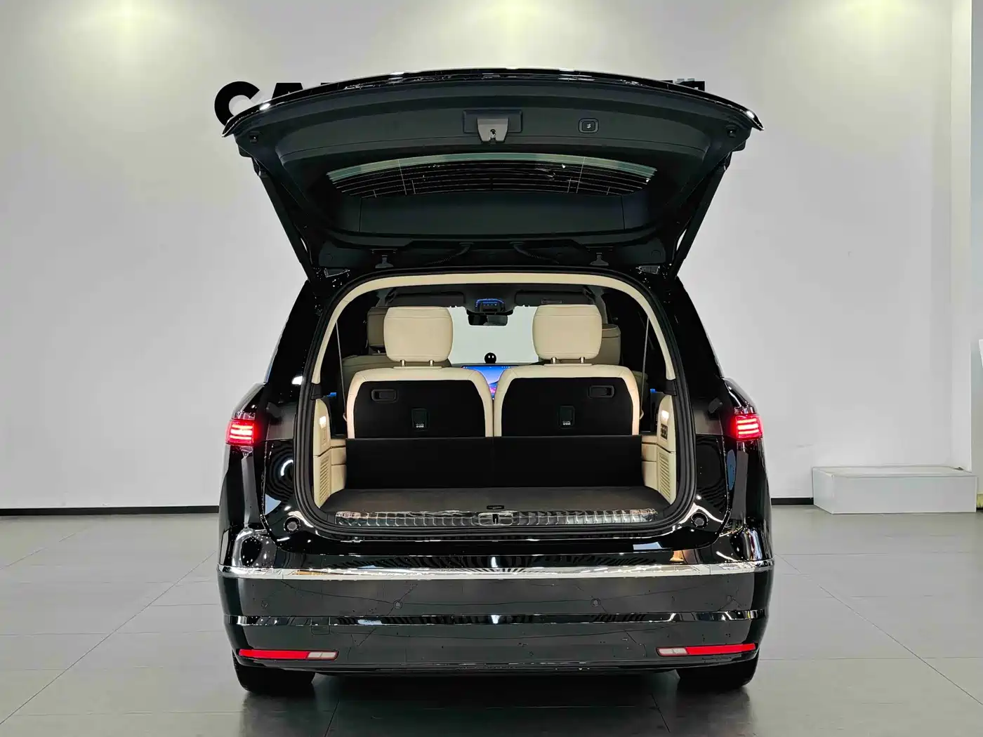 NIO ES8 2026 2025 Model 6-Seat Executive Luxury Edition
