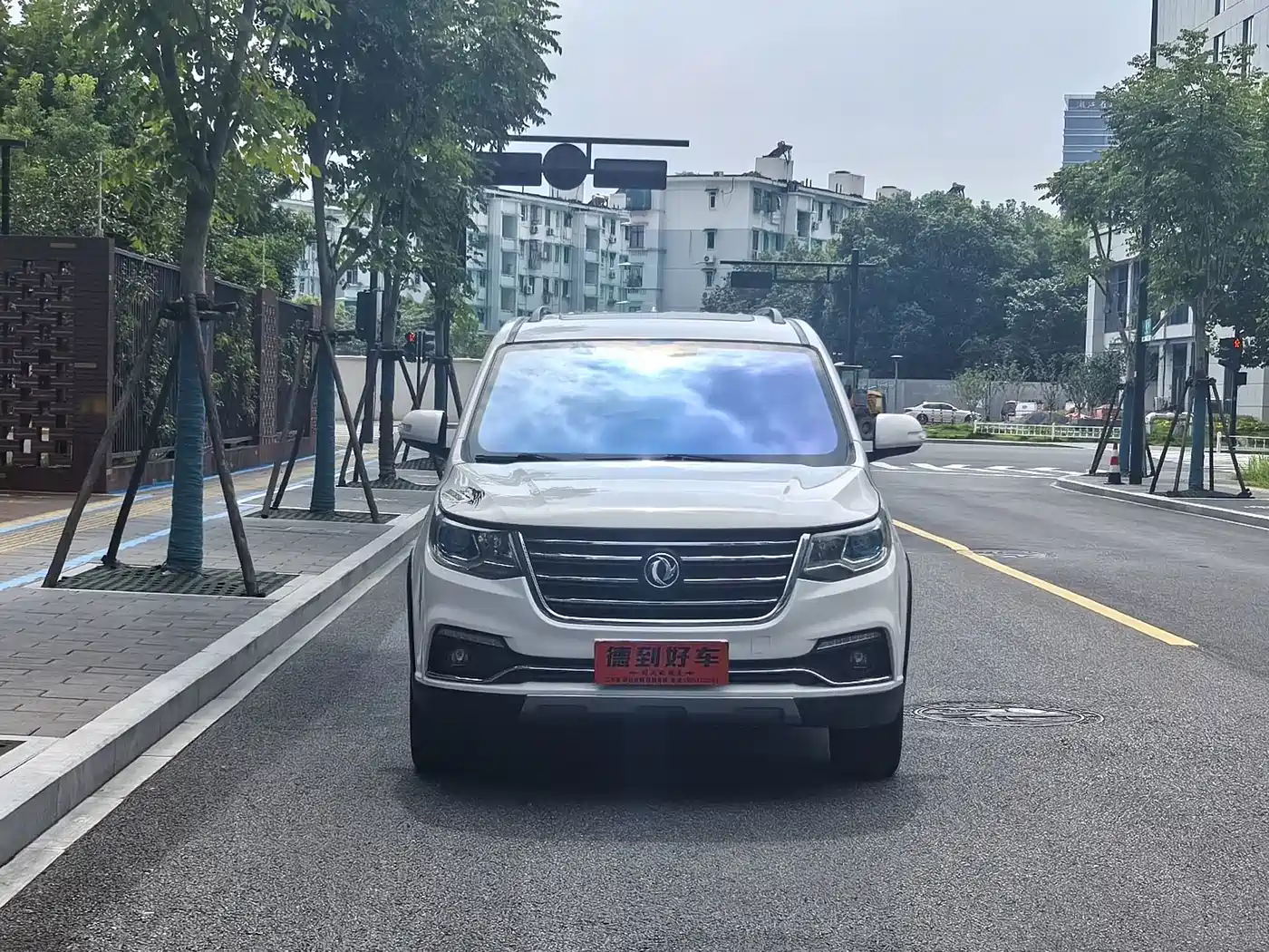 Dongfeng Fengxing Jingyi X6 2018 2017 Joy Series 1.5T CVT Luxury