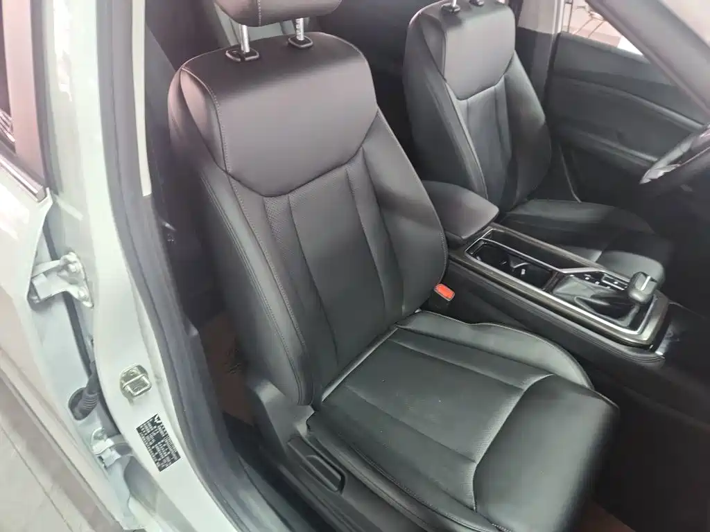 Wuling Motors Wuling Jiachen 2023 2022 1.5T CVT Smart Luxury