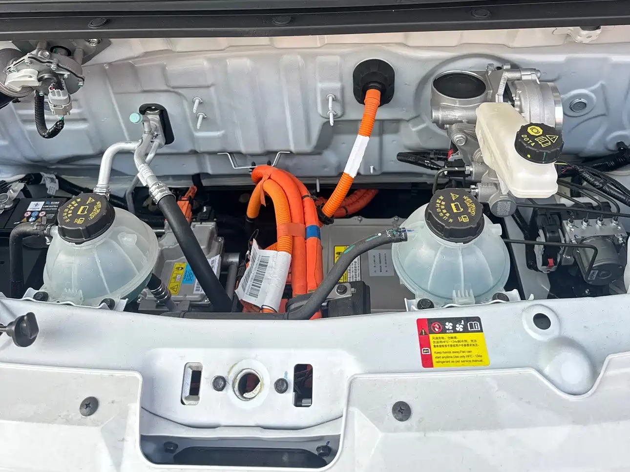 Wuling Motors Wuling Yangguang 2026 2025 400km Bus Comfort Edition