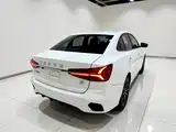 Фото 7 - Roewe i5