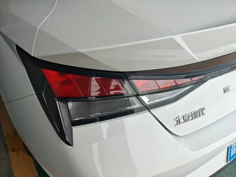 Hyundai Elantra 2023 1.5L CVT GLX Elite Edition фото 11