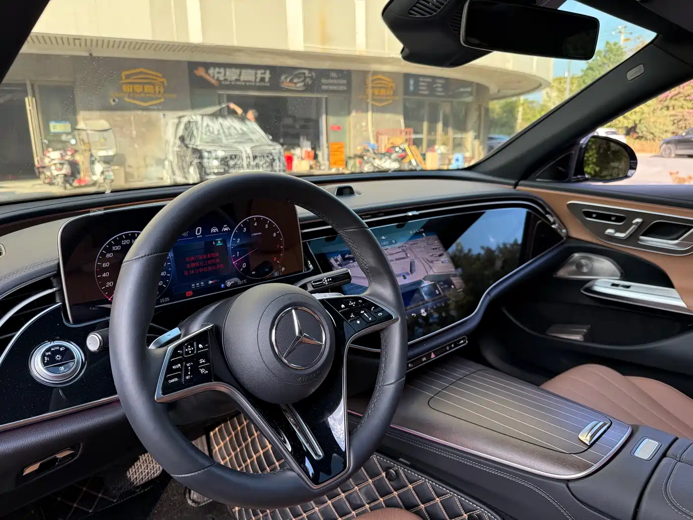 Mercedes-Benz E-Class 2024 Model E 300 L Luxury фото 15