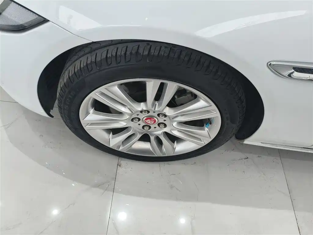 Jaguar XEL 2019 2019 2.0T 200PS Premium