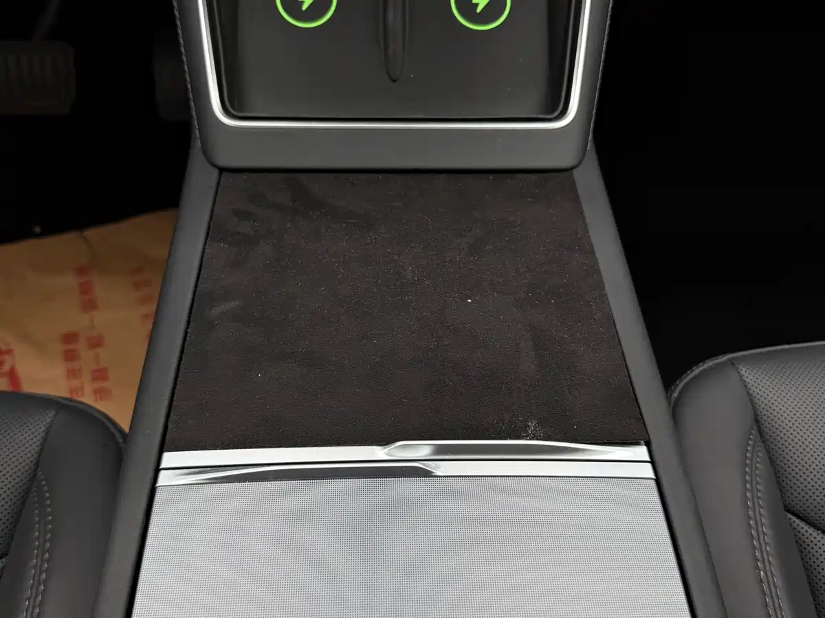 Фото 26 - Tesla Model Y