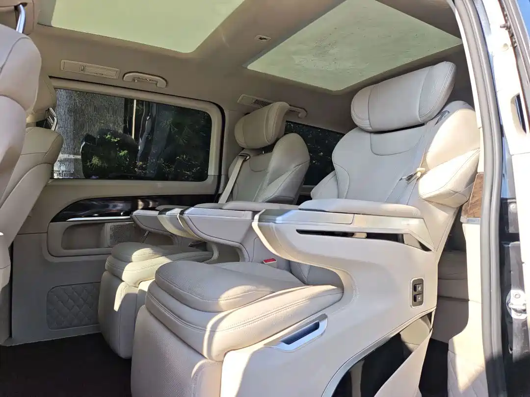 Mercedes-Benz V-Class 2017 2016 V 260 L Premium Long