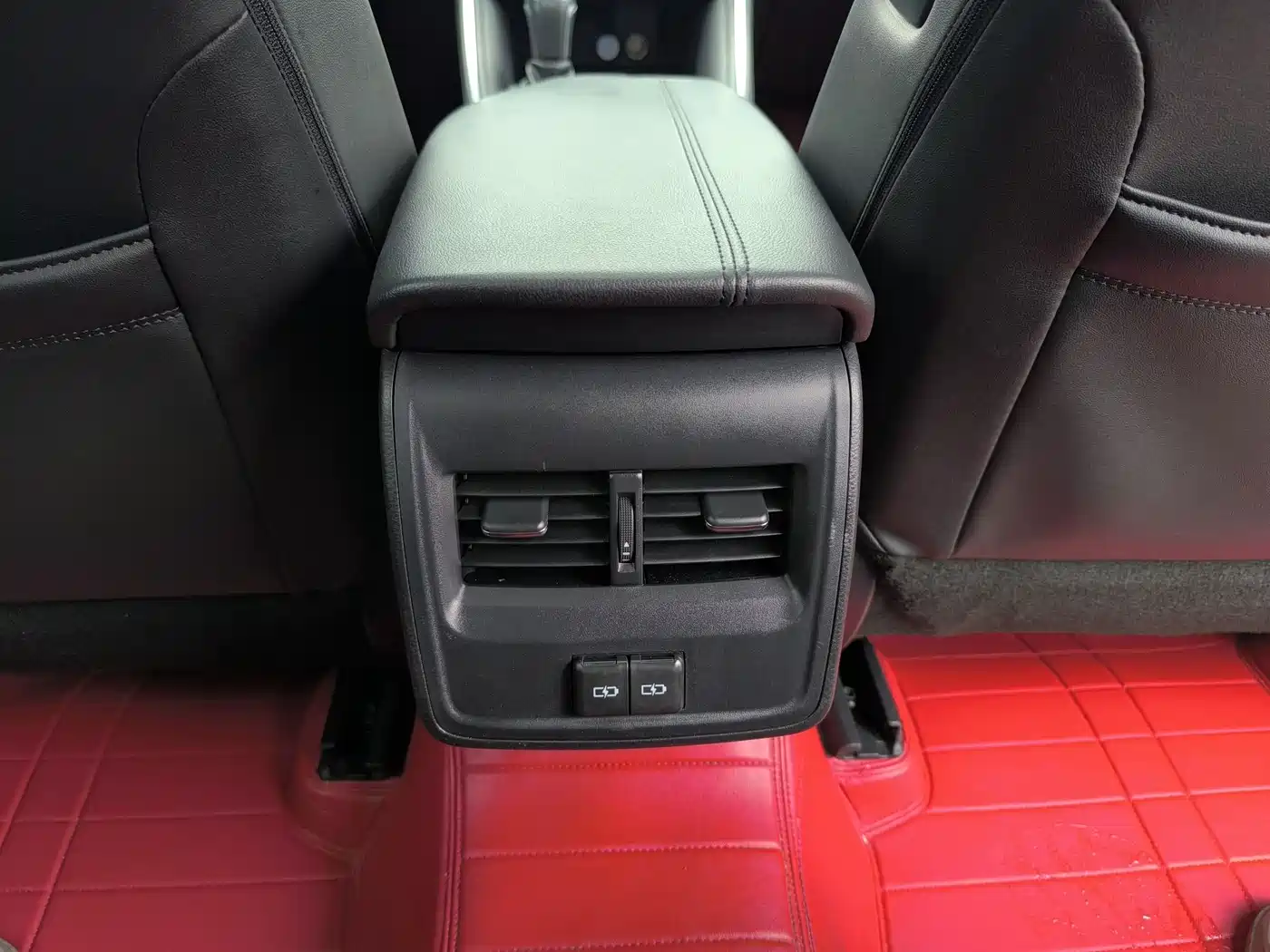 Toyota Avalon 2023 2.5L Luxury Edition фото 14