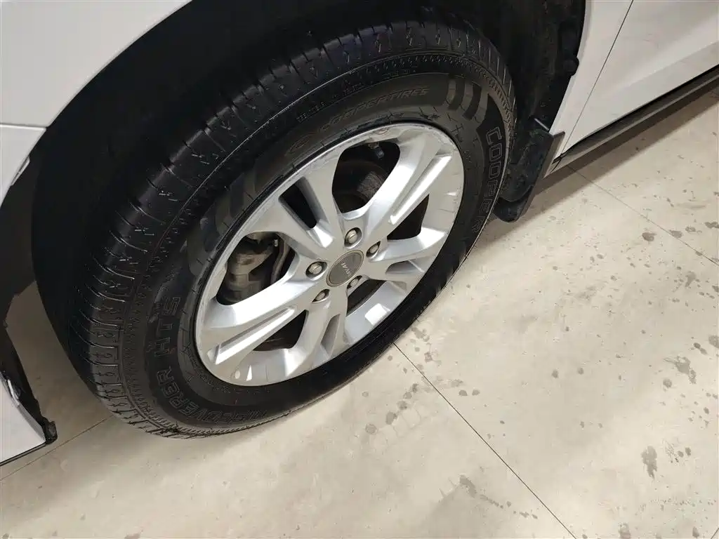 Haval M6 2017 1.5T Automatic 2WD Elite фото 23