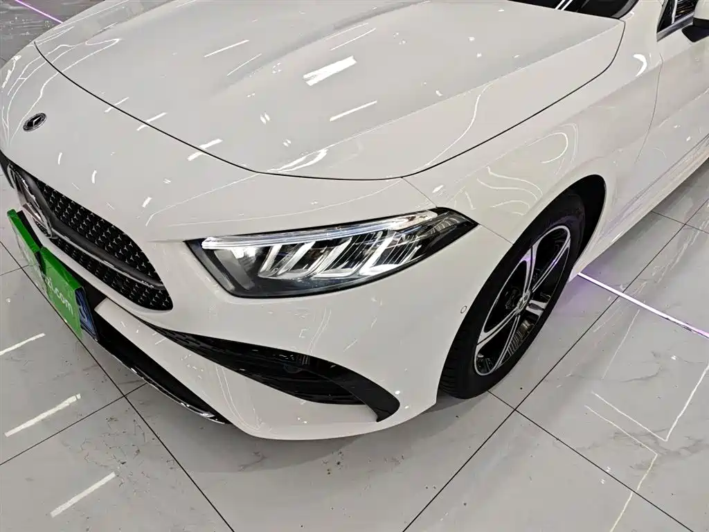Mercedes-Benz A-Class 2024 A 200 L Fashion Edition фото 24