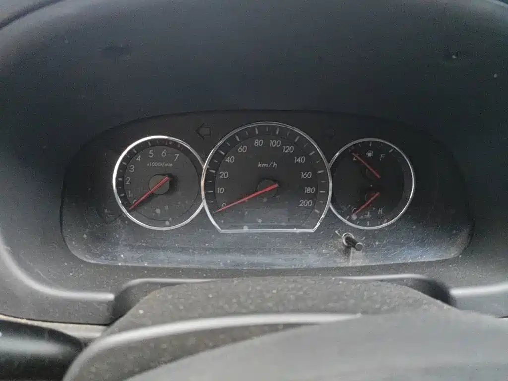 Changan Yuexiang V3 2016 2015 1.4L Manual Perfect (China V)