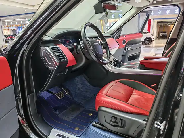 Land Rover Range Rover Sport 2022 3.0 L6 Gloss Black Edition — фото 4