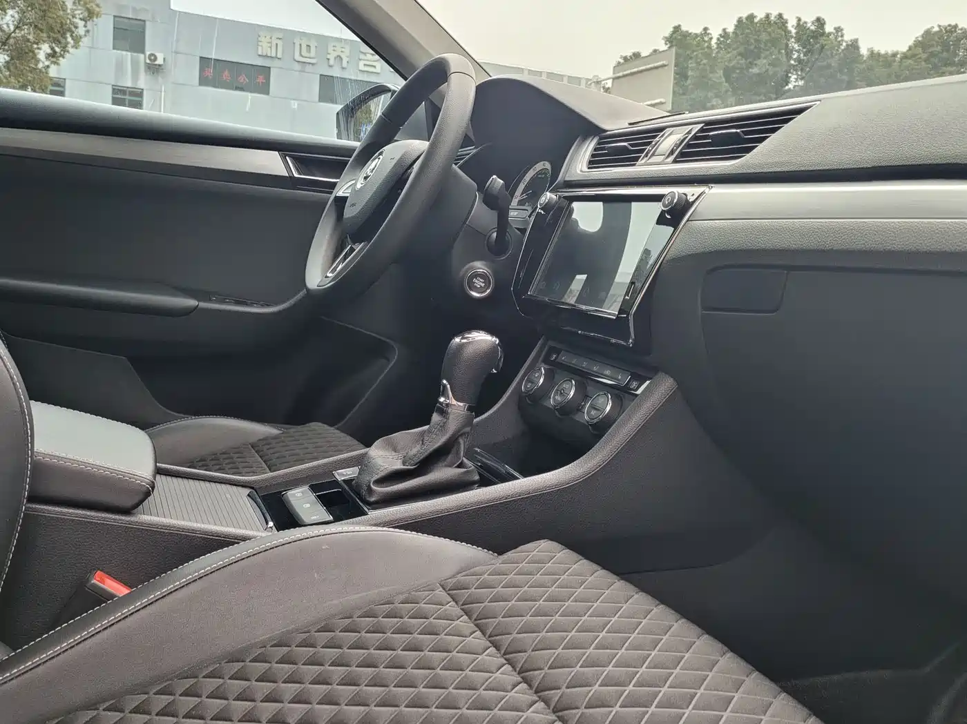 Škoda Superb 2018 TSI330 DSG Comfort Version China VI фото 12