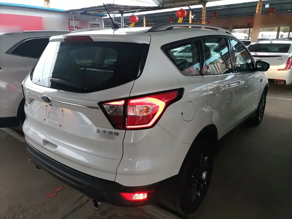 Ford Kuga 2021 2019 EcoBoost 180 2WD Platinum Wing Edition China VI