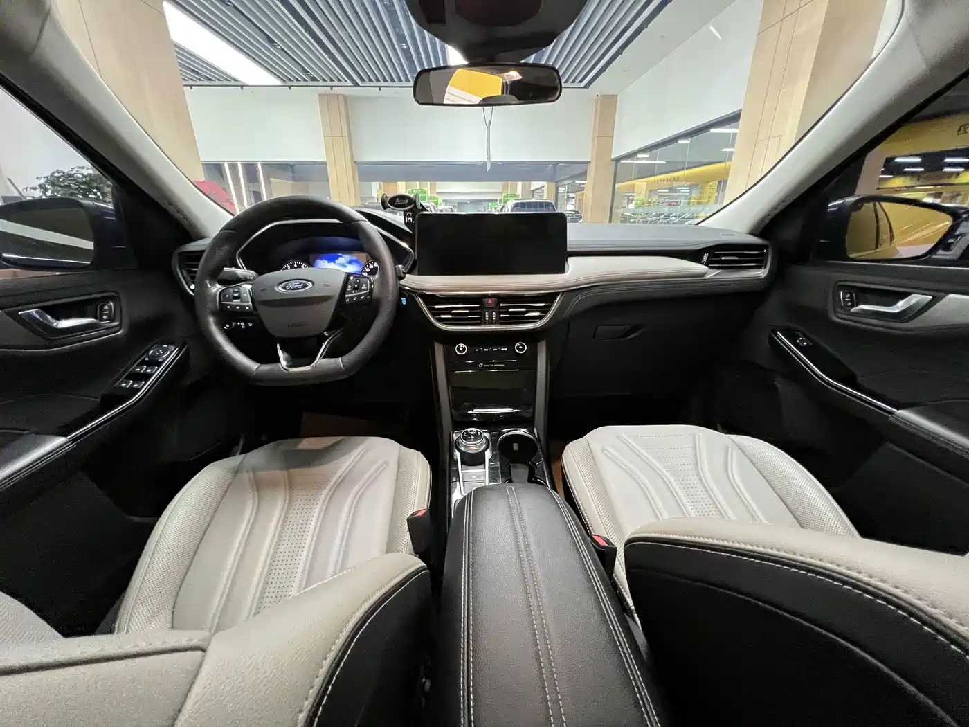 Ford Escape 2023 2020 EcoBoost 245 2WD Premium Edition