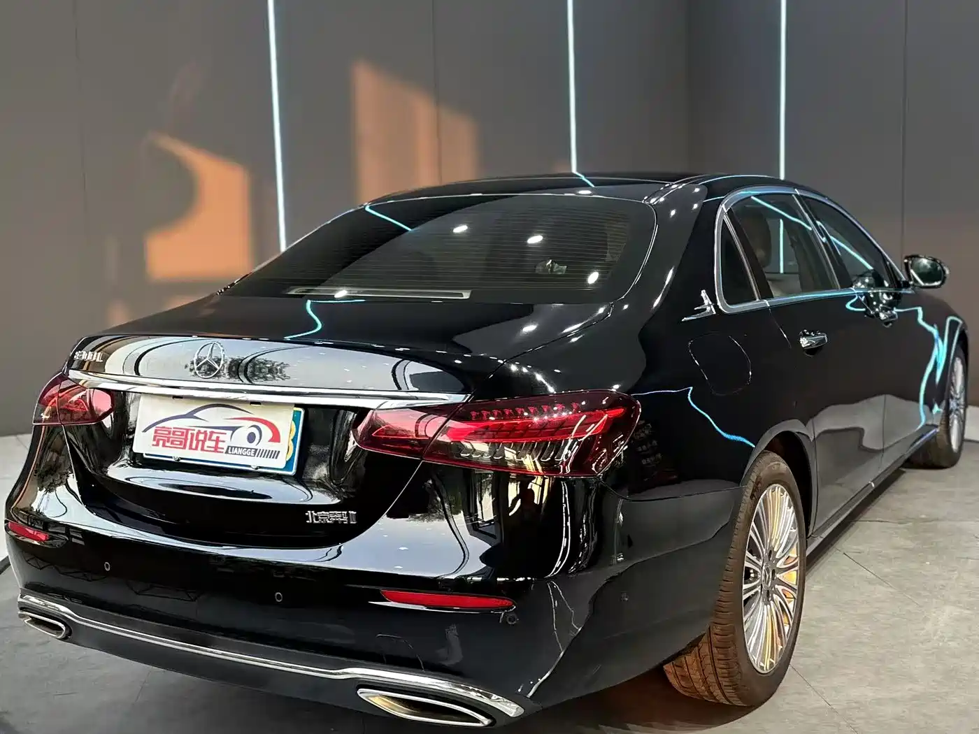Mercedes-Benz E-Class 2022 Facelift III E 300 L Luxury фото 6