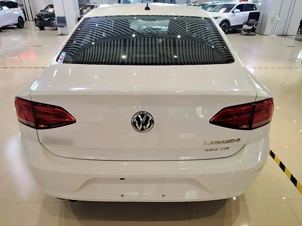 Фото 6 - Volkswagen Lamando