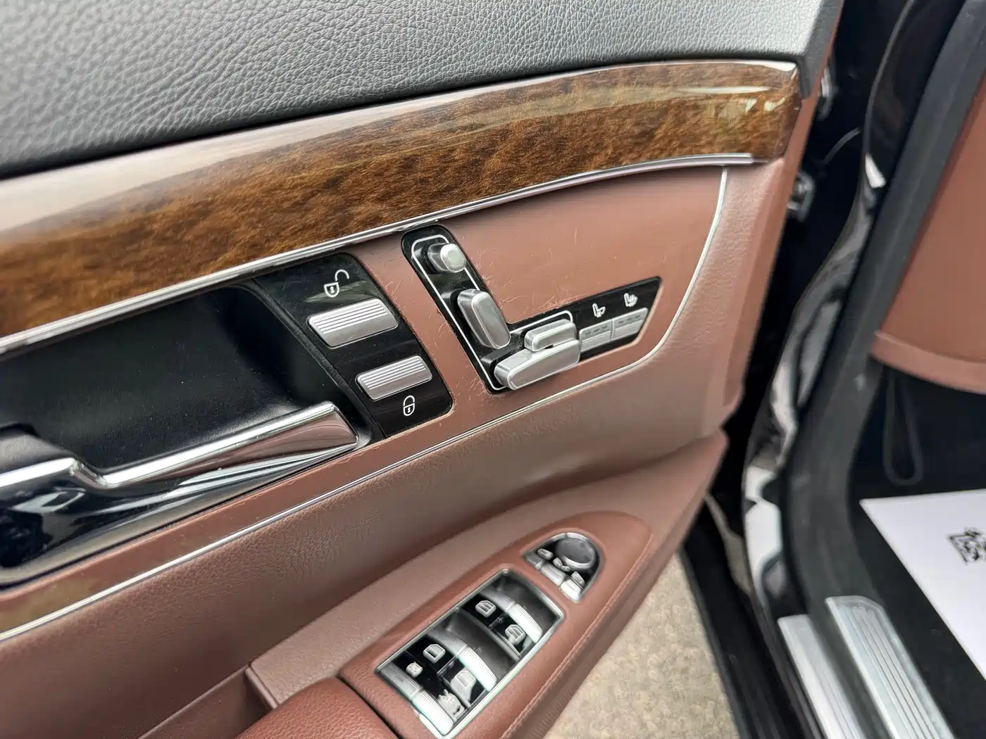 Mercedes-Benz S-Class 2012 S 300 L Luxury Grand Edition фото 9