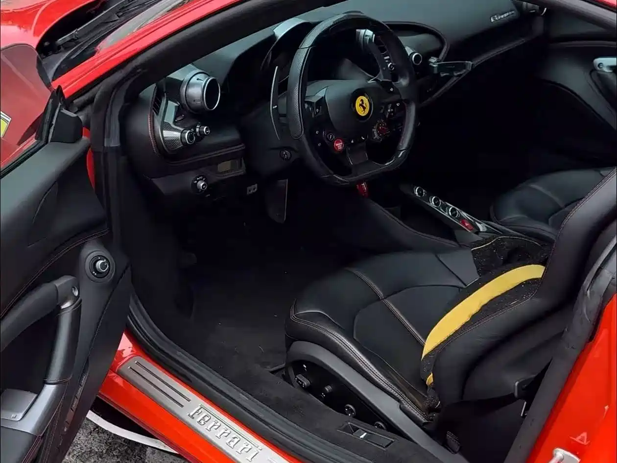 Ferrari F8 2021 2019 Tributo 3.9T V8
