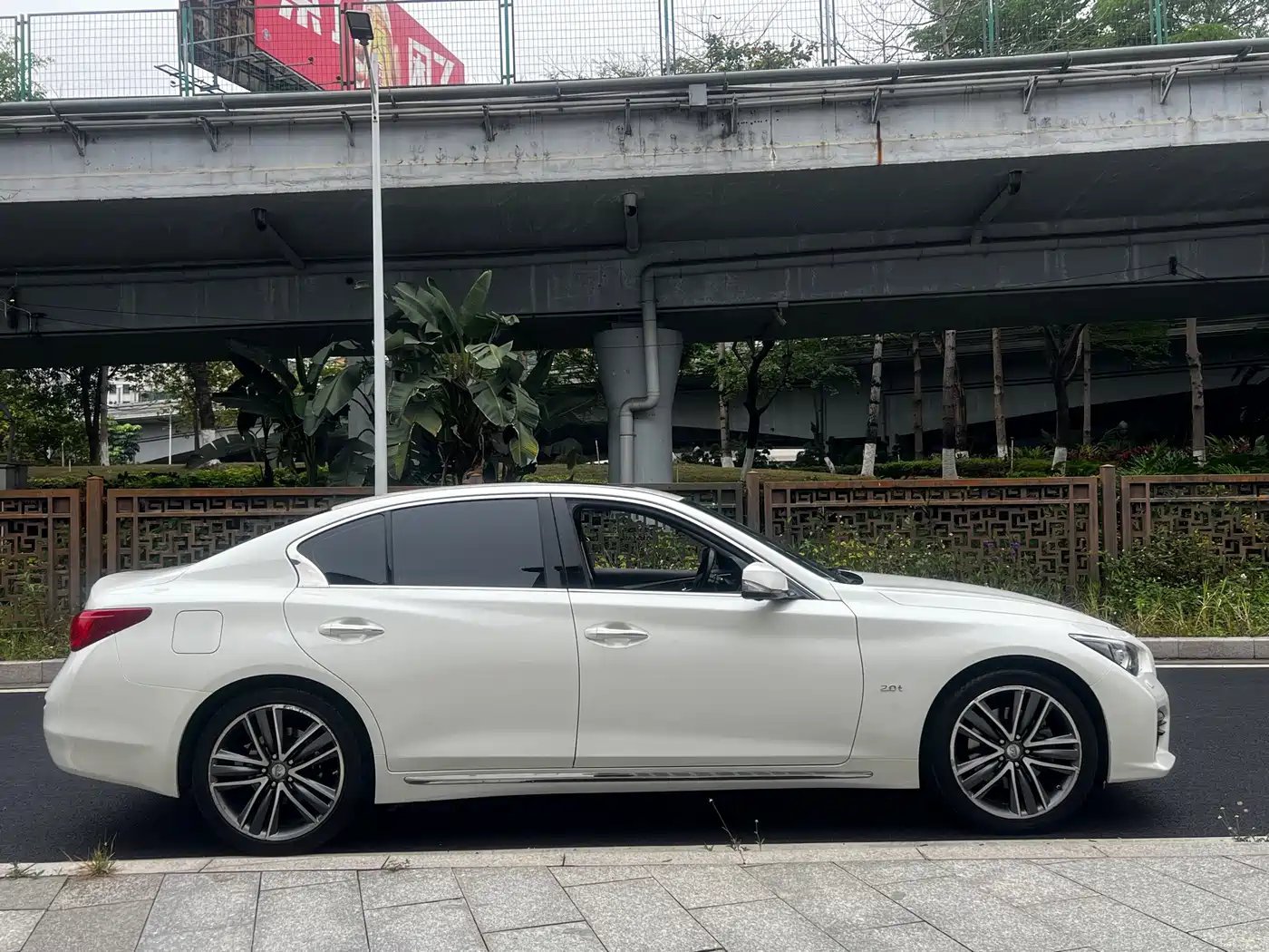Фото 14 - Infiniti Q50L