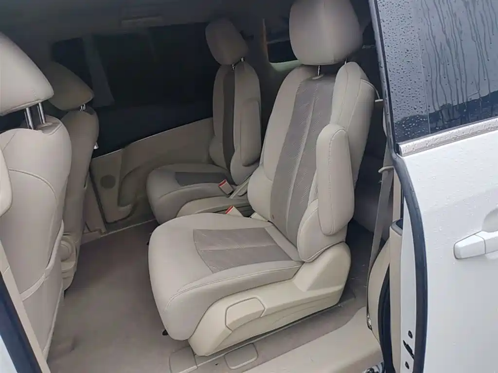 Buick GL8 2018 28T Comfort China VI фото 17