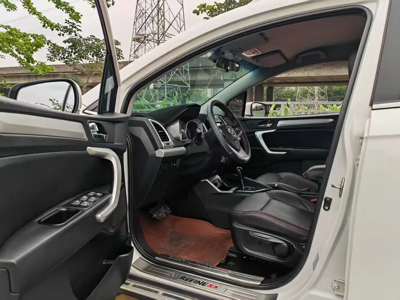 JAC Motors Refine S3 2016 2016 1.5L CVT Luxury Smart