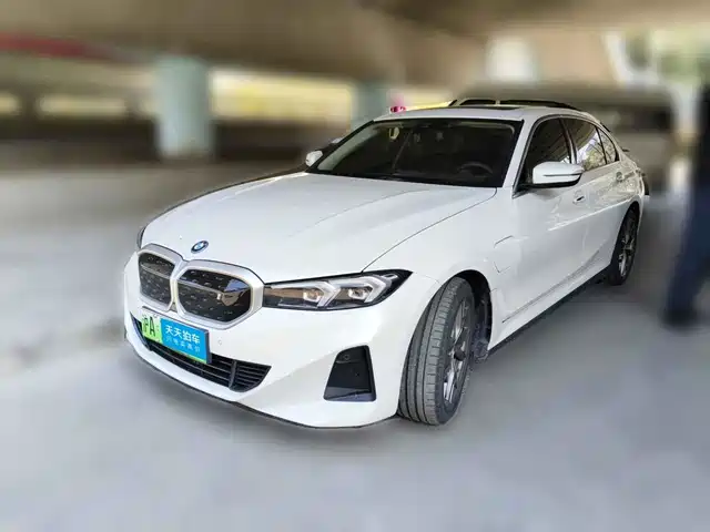 BMW i3 2024