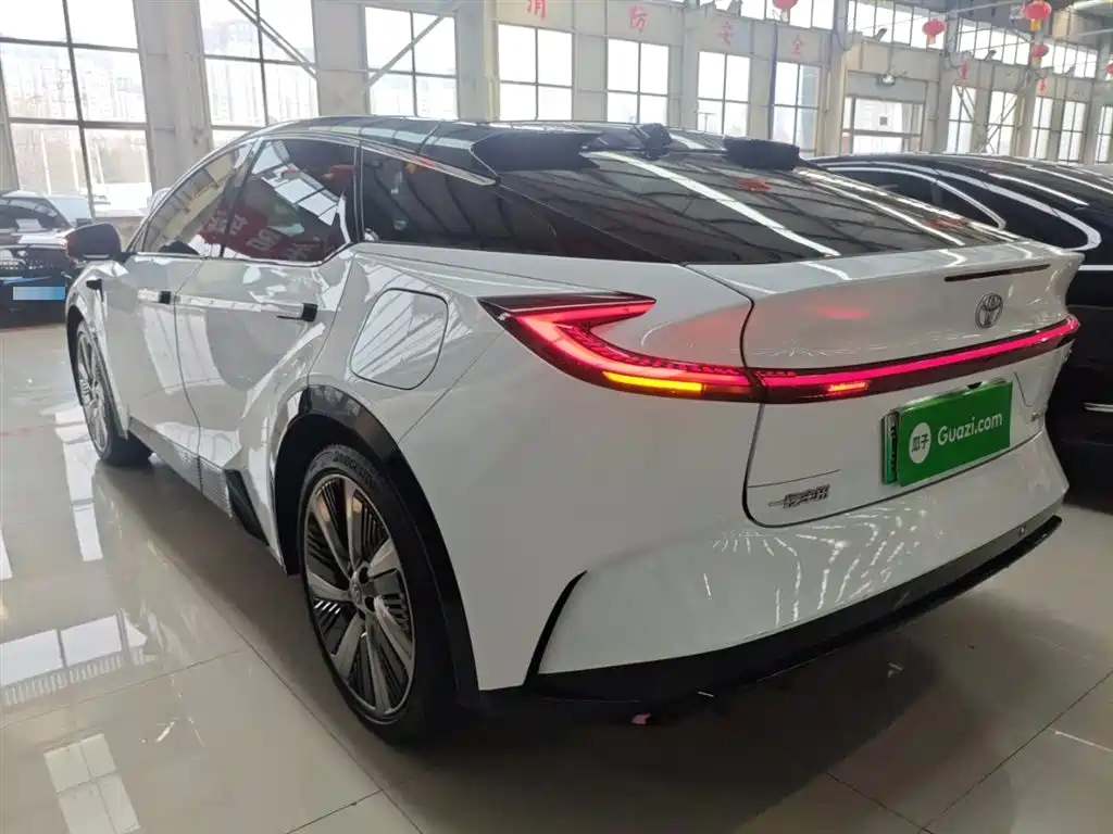 Toyota bZ5 2025 550 PRO Smart Edition фото 23