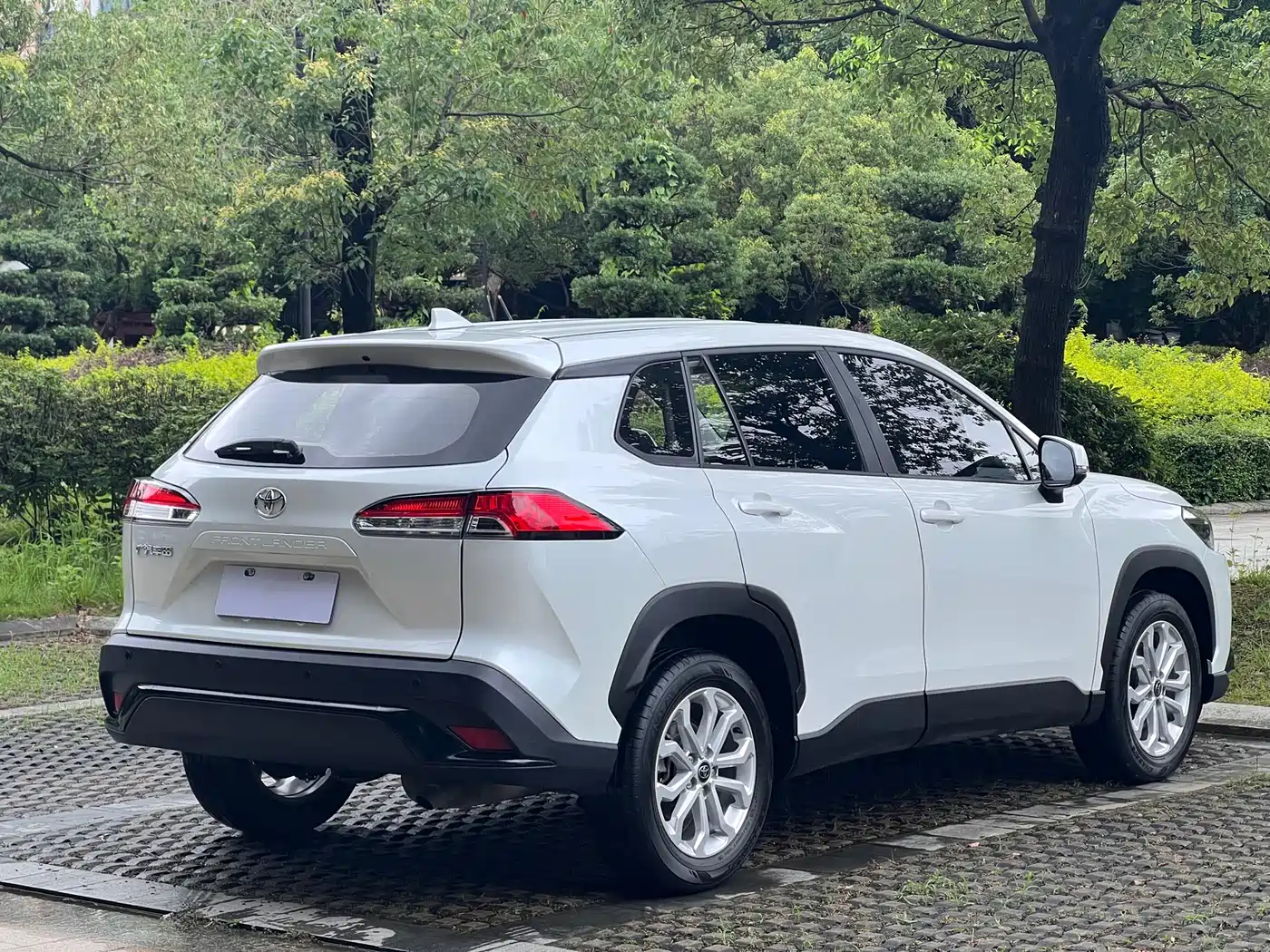 Toyota Frontlander 2025 2024 2.0L CVT Elite Plus Edition